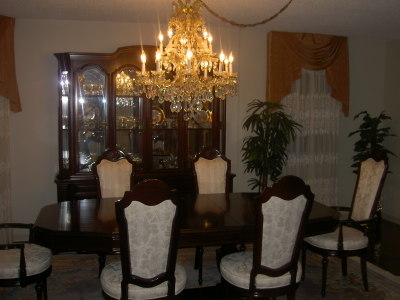 Solid mahogany dining room set 